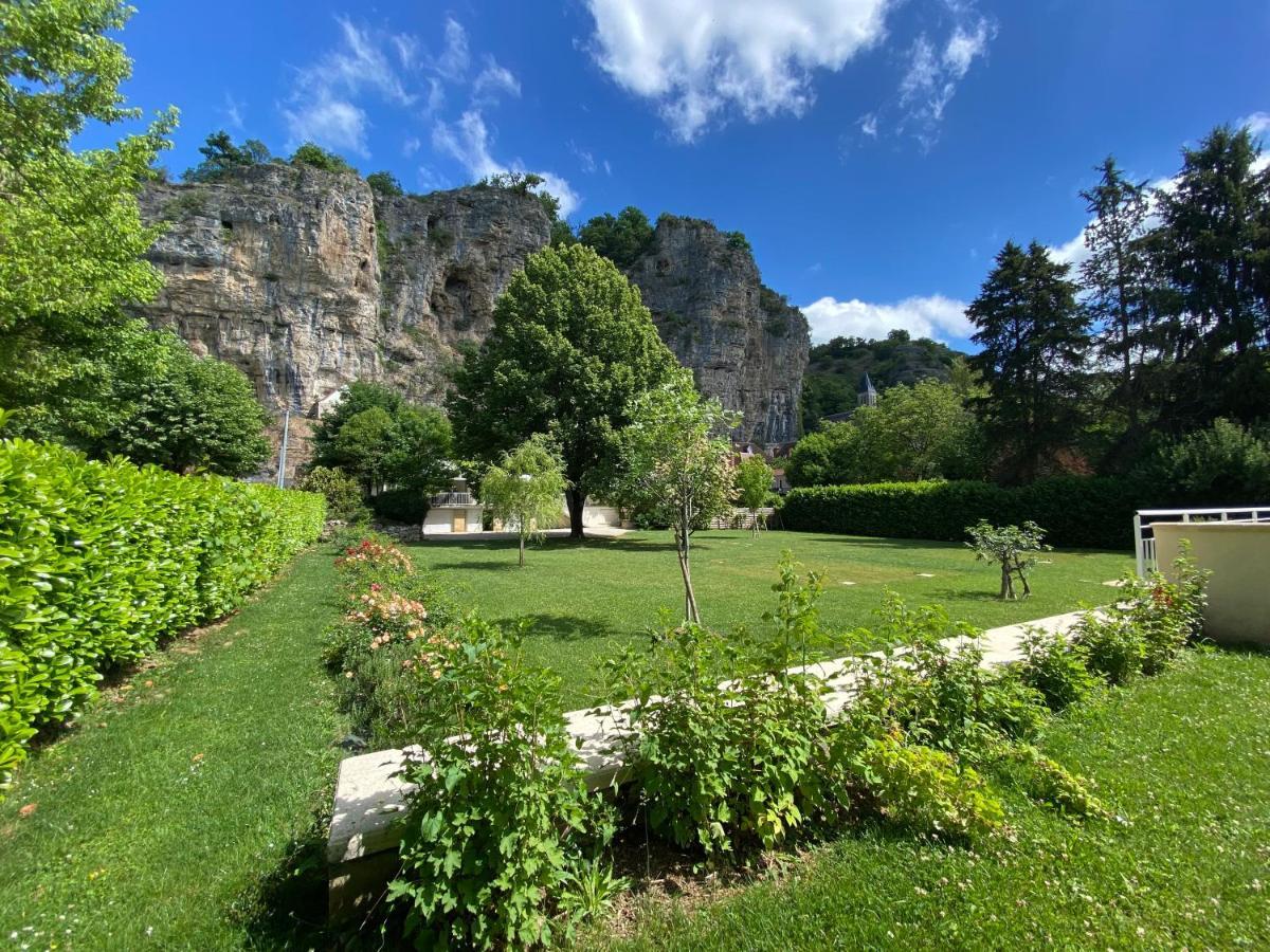 Logis Hotels - Hotel Restaurant Domaine Les Falaises مارتيل المظهر الخارجي الصورة