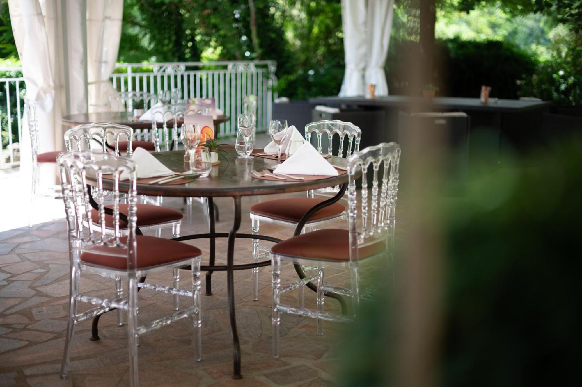 Logis Hotels - Hotel Restaurant Domaine Les Falaises مارتيل المظهر الخارجي الصورة